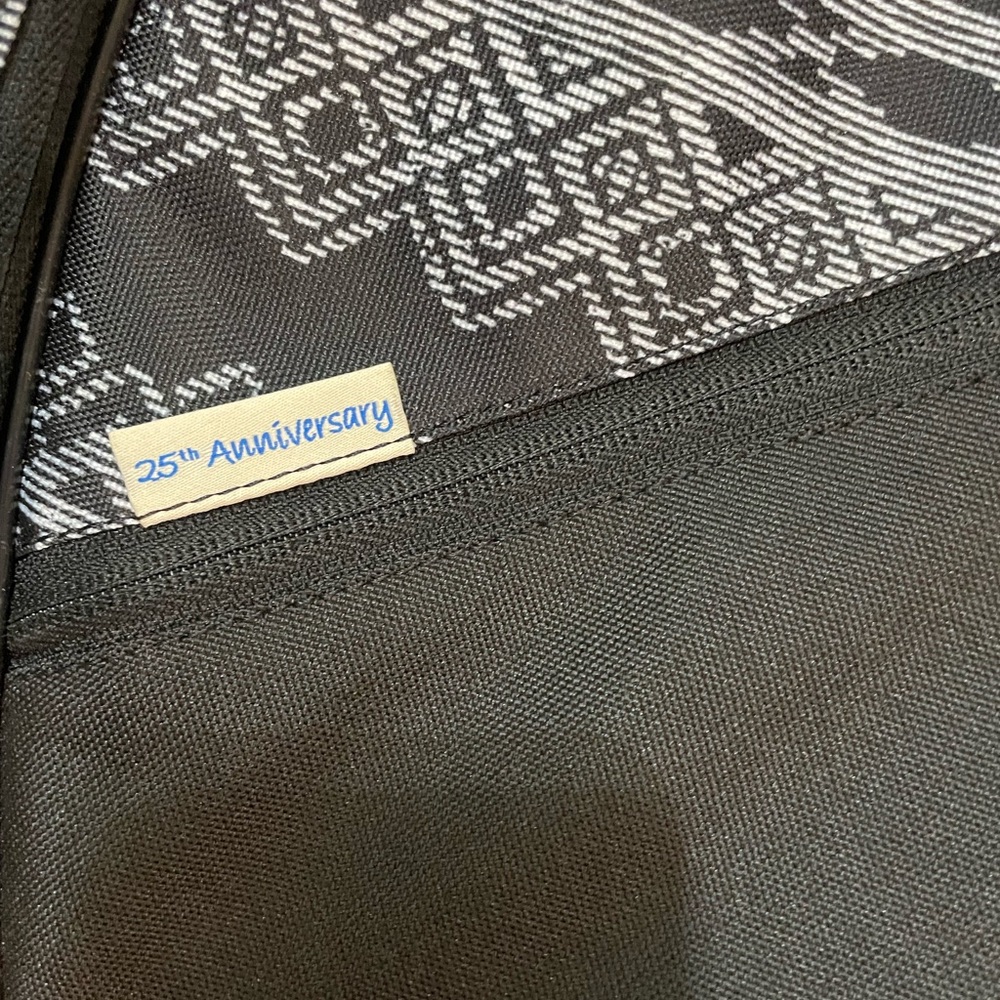 Kavu black white Paxton 25th anniversary sling rope bag - Picture 3 of 11